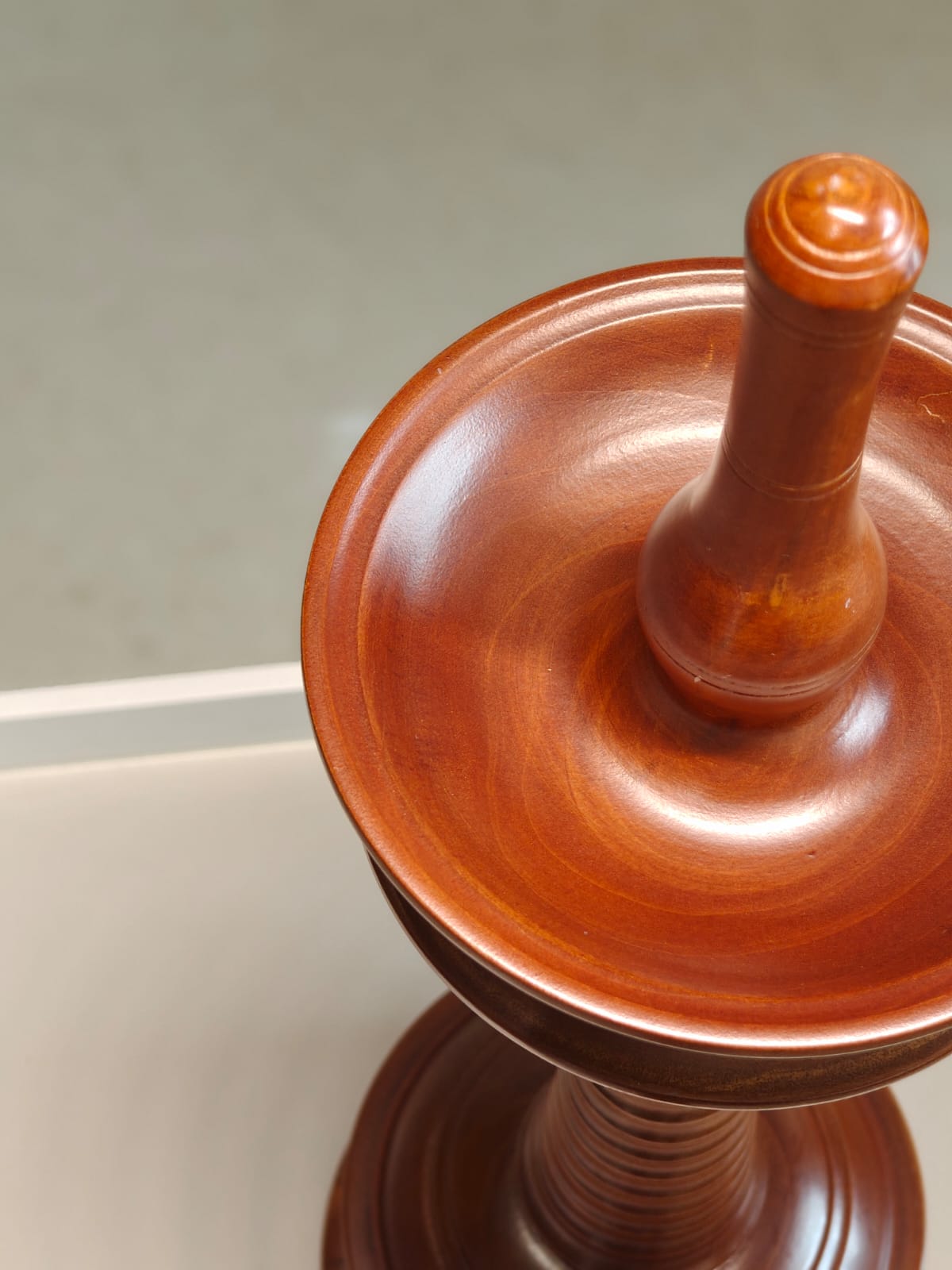 Wooden Decorative Lamp Stand